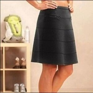 Athleta sz S Strata Black Ponte Knit A-Line Women’s Stretch Athletic Skirt
